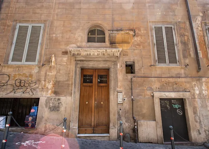 Bernini Near The Trevi Fountain - 4 Bedroom *