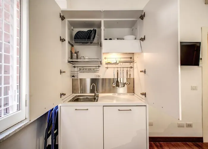 דירה Bernini Near The Trevi Fountain - 4 Bedroom